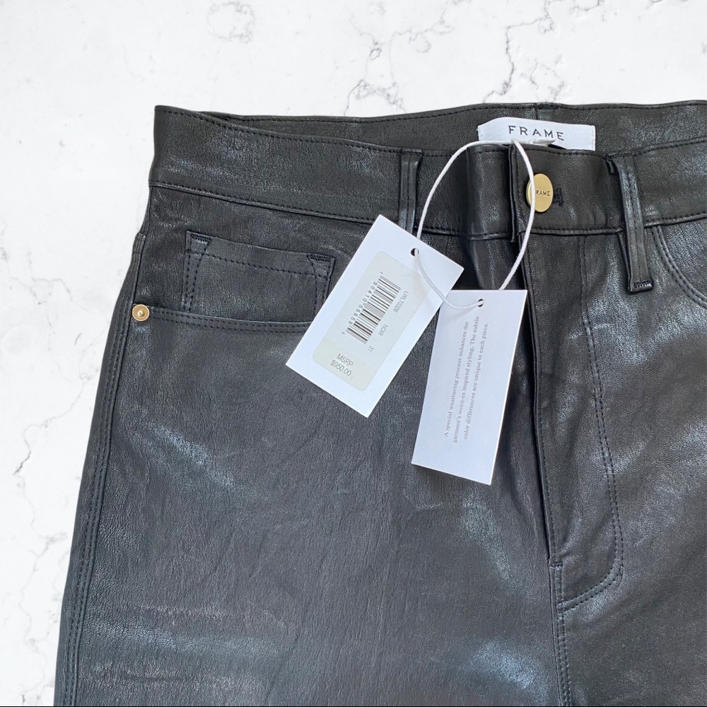 👖Frame Leather Le Sylvie Slender Straight
Noir - Picture 9 of 16